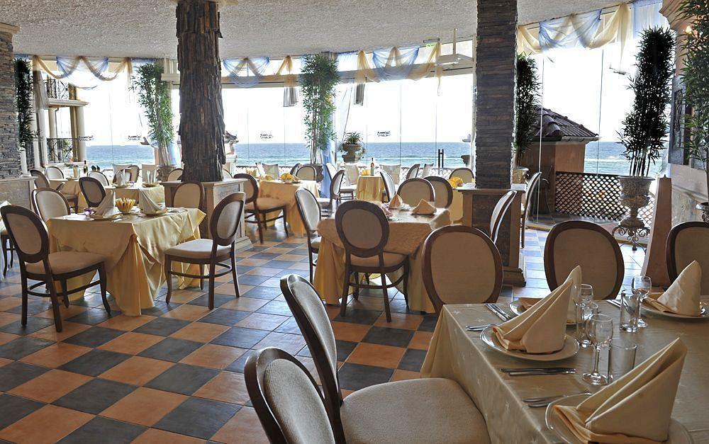 Atrium Beach Hotel Elenite Eksteriør billede